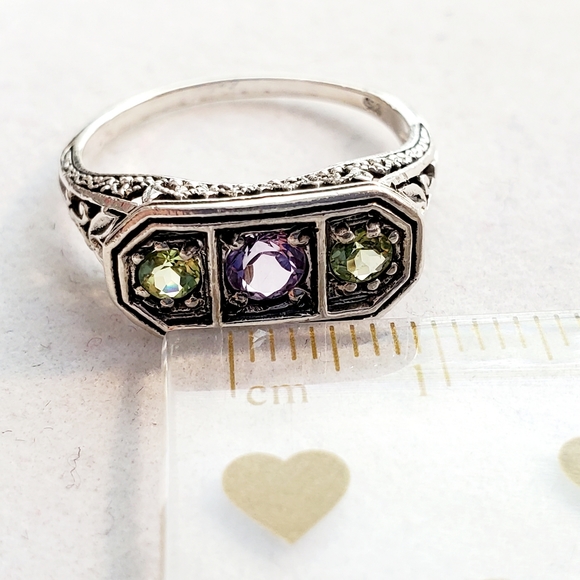 Vintage Sterling Silver Filigree Ring with Amethyst and Peridots Size 7.5 - Picture 14 of 16